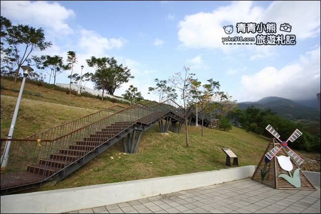 台北景點》北投三層崎公園.台北美麗的彩虹花田登場 @青青小熊*旅遊札記 台北景點》北投三層崎公園.台北美麗的彩虹花田登場 @青青小熊*旅遊札記