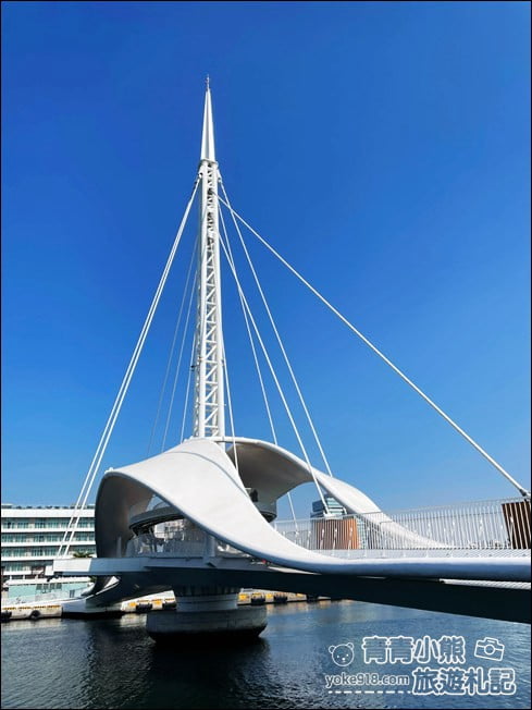高雄新景點》港區大港橋造型優美.全亞洲最大跨港旋轉的大港橋 @青青小熊*旅遊札記 高雄新景點》港區大港橋造型優美.全亞洲最大跨港旋轉的大港橋 @青青小熊*旅遊札記