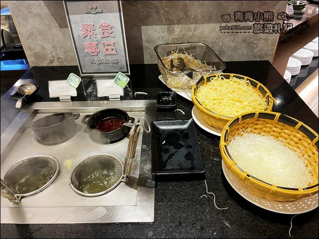 台南飯店》台糖長榮酒店.谷哥高達4.3分的好評價~舒適的住宿.親切的服務.台南住宿好選擇 @青青小熊*旅遊札記 台南飯店》台糖長榮酒店.谷哥高達4.3分的好評價~舒適的住宿.親切的服務.台南住宿好選擇 @青青小熊*旅遊札記