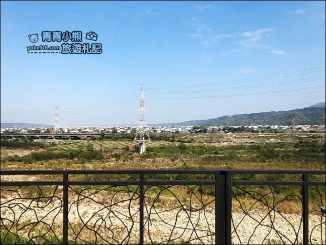 苗栗景點》回角左岸咖啡.銅鑼新景觀咖啡廳~視野開闊,可以遠眺銅鑼好風景 @青青小熊*旅遊札記 苗栗景點》回角左岸咖啡.銅鑼新景觀咖啡廳~視野開闊,可以遠眺銅鑼好風景 @青青小熊*旅遊札記
