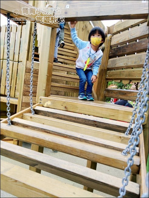 台北內湖景點》湖山六號公園.以消防車為主題的遊樂場,全新改造親子景點 @青青小熊*旅遊札記 台北內湖景點》湖山六號公園.以消防車為主題的遊樂場,全新改造親子景點 @青青小熊*旅遊札記