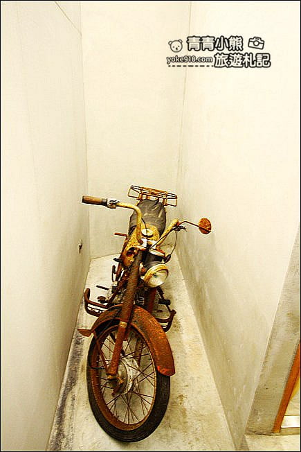 台中新景點》魚刺人雞蛋糕-修車廠店.古董汽車、小車車模型~車迷必訪 @青青小熊*旅遊札記 台中新景點》魚刺人雞蛋糕-修車廠店.古董汽車、小車車模型~車迷必訪 @青青小熊*旅遊札記