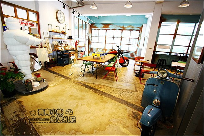 台中新景點》魚刺人雞蛋糕-修車廠店.古董汽車、小車車模型~車迷必訪 @青青小熊*旅遊札記 台中新景點》魚刺人雞蛋糕-修車廠店.古董汽車、小車車模型~車迷必訪 @青青小熊*旅遊札記