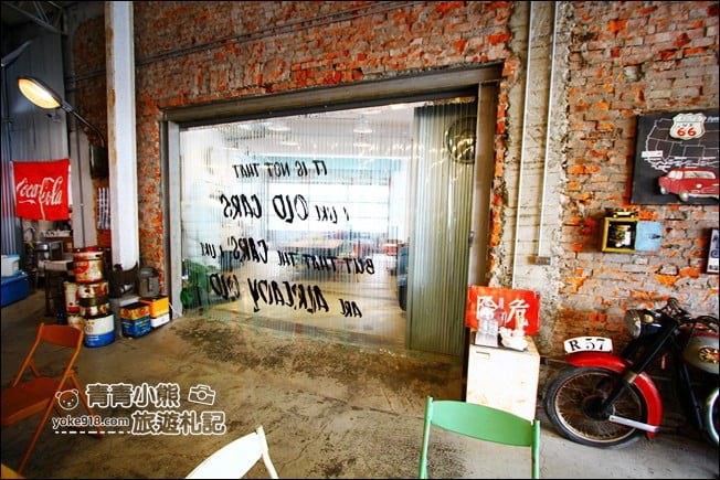 台中新景點》魚刺人雞蛋糕-修車廠店.古董汽車、小車車模型~車迷必訪 @青青小熊*旅遊札記 台中新景點》魚刺人雞蛋糕-修車廠店.古董汽車、小車車模型~車迷必訪 @青青小熊*旅遊札記
