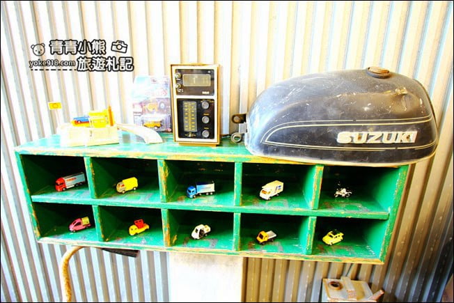台中新景點》魚刺人雞蛋糕-修車廠店．古董汽車、小車車模型~車迷必訪 @青青小熊＊旅遊札記