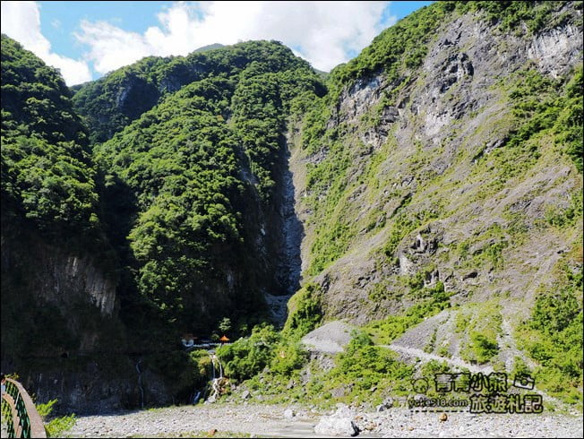 花蓮景點》長春祠.花蓮超美瀑布斷橋~必玩散步景點,來這超值得 @青青小熊*旅遊札記 花蓮景點》長春祠.花蓮超美瀑布斷橋~必玩散步景點,來這超值得 @青青小熊*旅遊札記