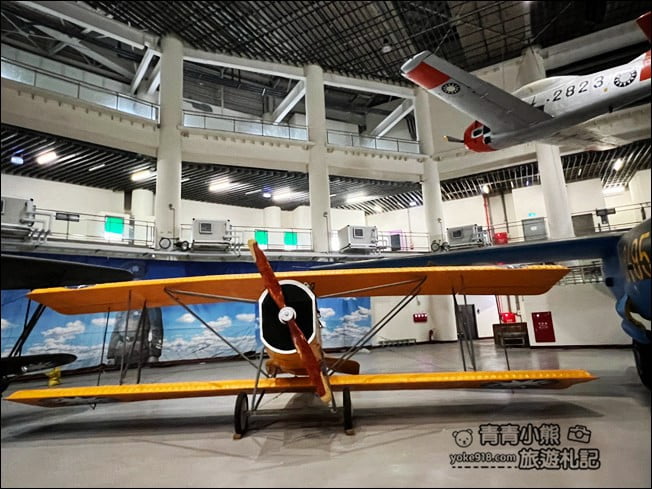 高雄景點》航空教育展示館.好像來到放大版模型室,變裝體驗當個小小飛行員 @青青小熊*旅遊札記 高雄景點》航空教育展示館.好像來到放大版模型室,變裝體驗當個小小飛行員 @青青小熊*旅遊札記