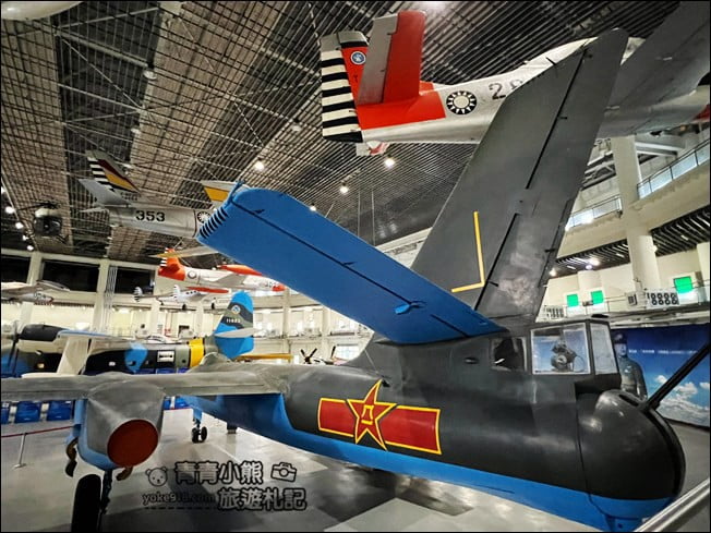 高雄景點》航空教育展示館.好像來到放大版模型室,變裝體驗當個小小飛行員 @青青小熊*旅遊札記 高雄景點》航空教育展示館.好像來到放大版模型室,變裝體驗當個小小飛行員 @青青小熊*旅遊札記