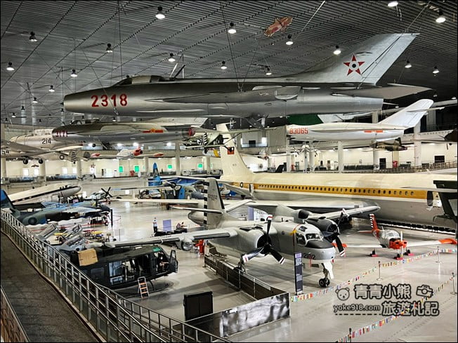 高雄景點》航空教育展示館.好像來到放大版模型室,變裝體驗當個小小飛行員 @青青小熊*旅遊札記 高雄景點》航空教育展示館.好像來到放大版模型室,變裝體驗當個小小飛行員 @青青小熊*旅遊札記