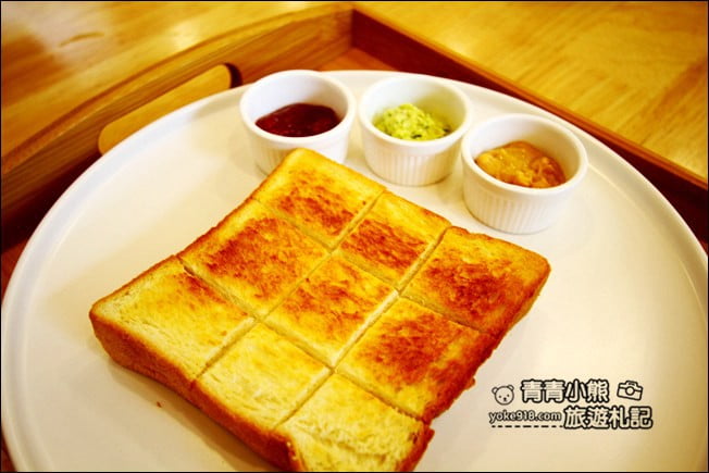 雲林景點》OHEY CAF&Eacute;．玻璃小木屋，斗六北歐質感下午茶推薦 @青青小熊＊旅遊札記