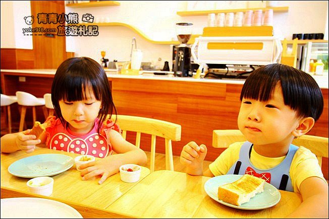 雲林景點》OHEY CAF&Eacute;．玻璃小木屋，斗六北歐質感下午茶推薦 @青青小熊＊旅遊札記