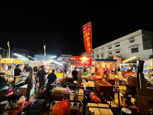 台中住宿》雲月精品會館.多樣房型親民房價~下次來這浪漫一下 @青青小熊*旅遊札記 台中住宿》雲月精品會館.多樣房型親民房價~下次來這浪漫一下 @青青小熊*旅遊札記