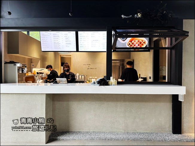 台中景點》GEOLIAM 門門咖啡城市中的小綠洲~黑灰簡約設計風格的時尚咖啡廳 @青青小熊*旅遊札記 台中景點》GEOLIAM 門門咖啡城市中的小綠洲~黑灰簡約設計風格的時尚咖啡廳 @青青小熊*旅遊札記