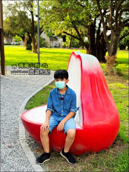屏東景點》林邊飛天火車公園．還有巨大蓮霧出沒太可愛~小朋友的樂園 @青青小熊＊旅遊札記