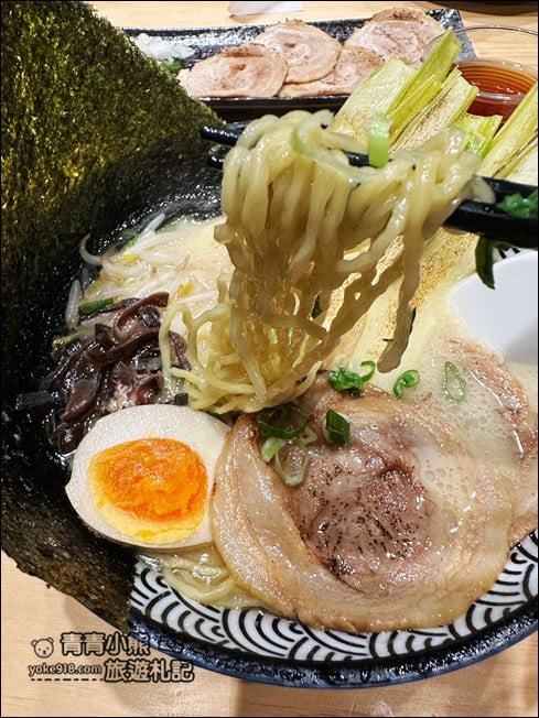 南投景點》橫濱拉麵．埔里超人氣美食，有著日本味~冷冷的天來上一碗心都暖暖的 @青青小熊＊旅遊札記