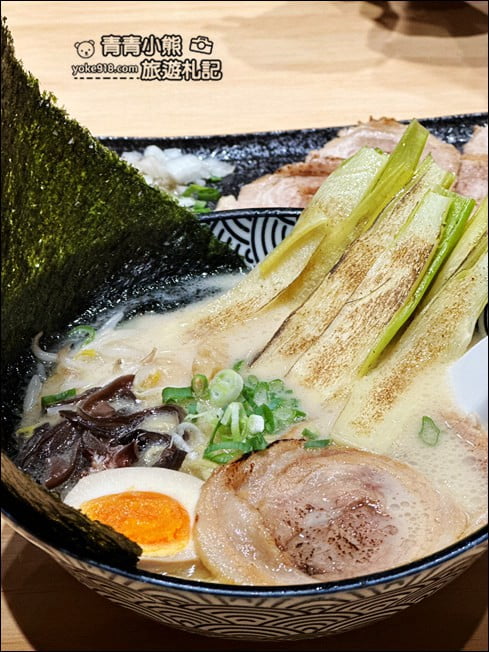南投景點》橫濱拉麵.埔里超人氣美食,有著日本味~冷冷的天來上一碗心都暖暖的 @青青小熊*旅遊札記 南投景點》橫濱拉麵.埔里超人氣美食,有著日本味~冷冷的天來上一碗心都暖暖的 @青青小熊*旅遊札記