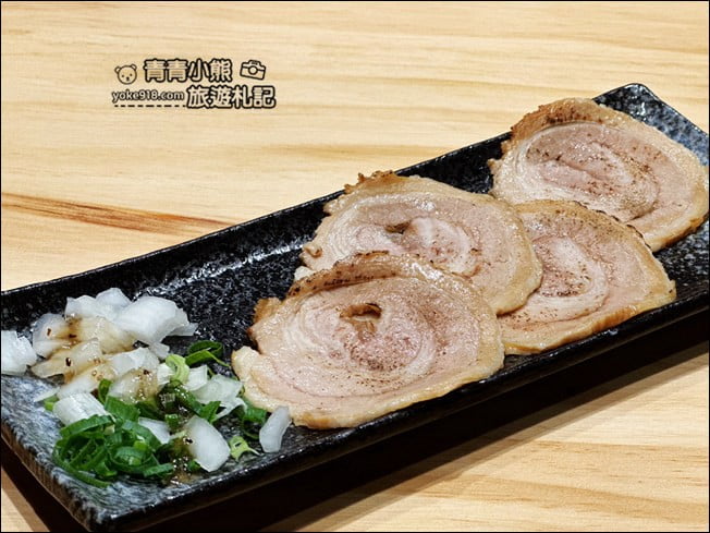 南投景點》橫濱拉麵.埔里超人氣美食,有著日本味~冷冷的天來上一碗心都暖暖的 @青青小熊*旅遊札記 南投景點》橫濱拉麵.埔里超人氣美食,有著日本味~冷冷的天來上一碗心都暖暖的 @青青小熊*旅遊札記