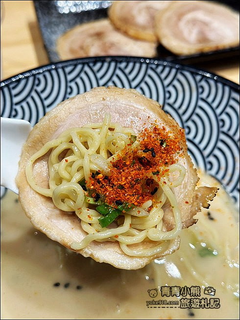 南投景點》橫濱拉麵.埔里超人氣美食,有著日本味~冷冷的天來上一碗心都暖暖的 @青青小熊*旅遊札記 南投景點》橫濱拉麵.埔里超人氣美食,有著日本味~冷冷的天來上一碗心都暖暖的 @青青小熊*旅遊札記