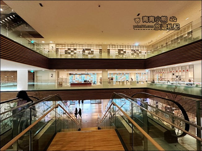 桃園景點》桃園圖書總館.最美地標、還有特色店家可以一起逛 @青青小熊*旅遊札記 桃園景點》桃園圖書總館.最美地標、還有特色店家可以一起逛 @青青小熊*旅遊札記