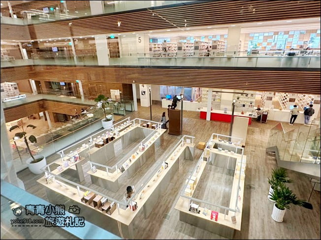 桃園景點》桃園圖書總館.最美地標、還有特色店家可以一起逛 @青青小熊*旅遊札記 桃園景點》桃園圖書總館.最美地標、還有特色店家可以一起逛 @青青小熊*旅遊札記