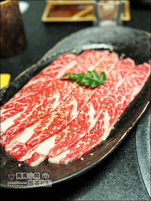 高雄景點》碳佐麻里燒肉,像水上美術館一樣漂亮的精品燒肉(高雄時代店) @青青小熊*旅遊札記 高雄景點》碳佐麻里燒肉,像水上美術館一樣漂亮的精品燒肉(高雄時代店) @青青小熊*旅遊札記