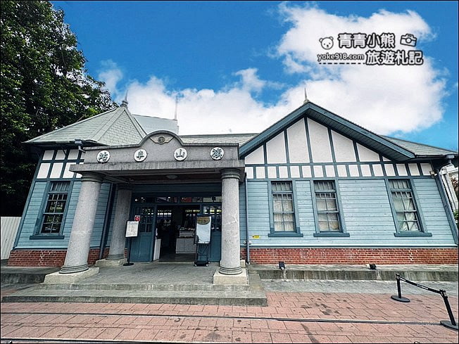 高雄景點》旗山車站糖鐵故事館~走進老車站懷舊趣 @青青小熊*旅遊札記 高雄景點》旗山車站糖鐵故事館~走進老車站懷舊趣 @青青小熊*旅遊札記
