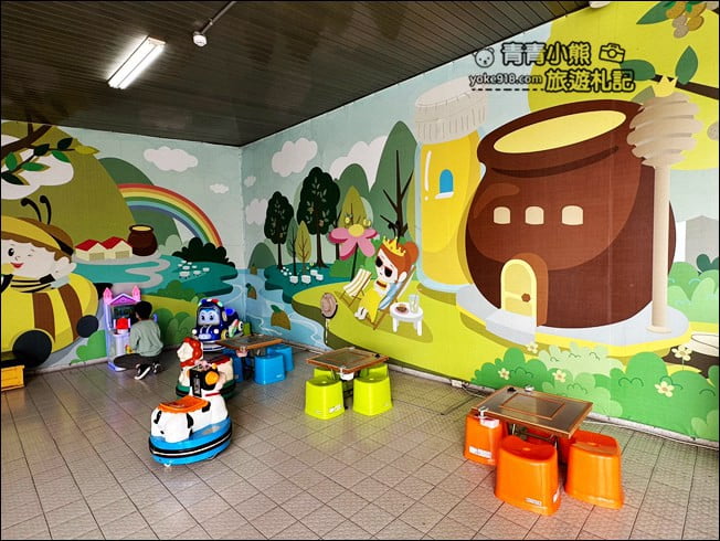 台南景點》東和蜂文化觀光工廠~走進巨大蜜糖罐,還有大鬆餅好好拍 @青青小熊*旅遊札記 台南景點》東和蜂文化觀光工廠~走進巨大蜜糖罐,還有大鬆餅好好拍 @青青小熊*旅遊札記