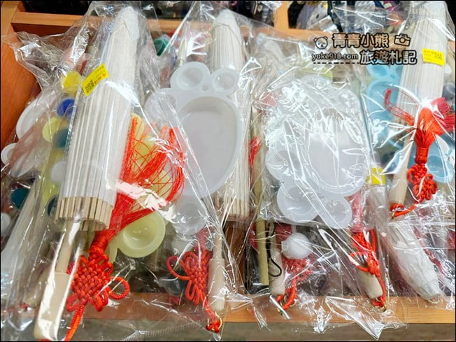 高雄景點》美濃原鄉緣紙傘文化村，有彩繪，有手拉胚還有客家美食跟擂茶 @青青小熊＊旅遊札記