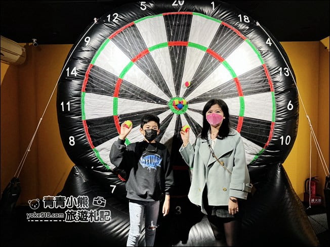 宜蘭景點》宜蘭歪歪球 Wild Wild Ball．巨大真人彈珠檯~互動式創意球類博物館，等著大家來挑戰 @青青小熊＊旅遊札記