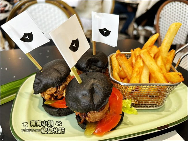 宜蘭新景點》黑RURU CAFE．來找黑嚕嚕的笑笑羊拍照去 @青青小熊＊旅遊札記