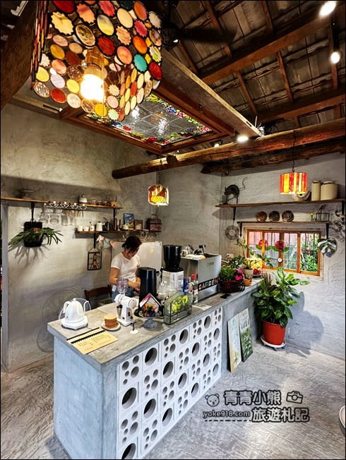 南投景點》埔里金悅玻璃屋咖啡廳~漂亮的彩色玻璃屋,夢幻的小天地 @青青小熊*旅遊札記 南投景點》埔里金悅玻璃屋咖啡廳~漂亮的彩色玻璃屋,夢幻的小天地 @青青小熊*旅遊札記