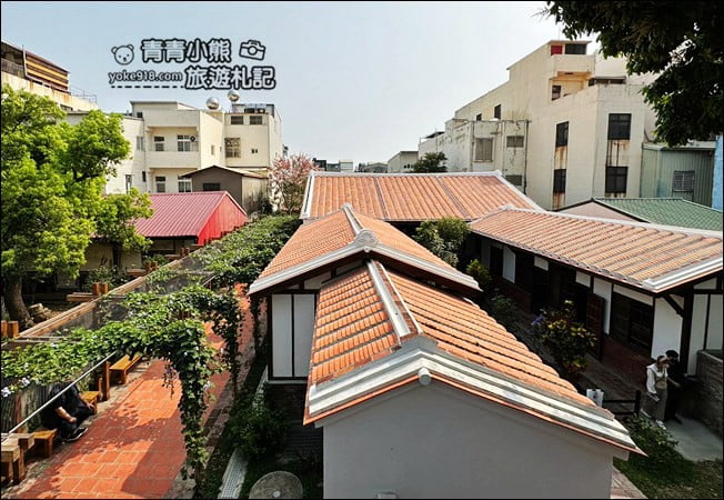 嘉義景點》新港培桂堂星巴克.隱藏老診所內的玻璃屋星巴克,好特別 @青青小熊*旅遊札記 嘉義景點》新港培桂堂星巴克.隱藏老診所內的玻璃屋星巴克,好特別 @青青小熊*旅遊札記