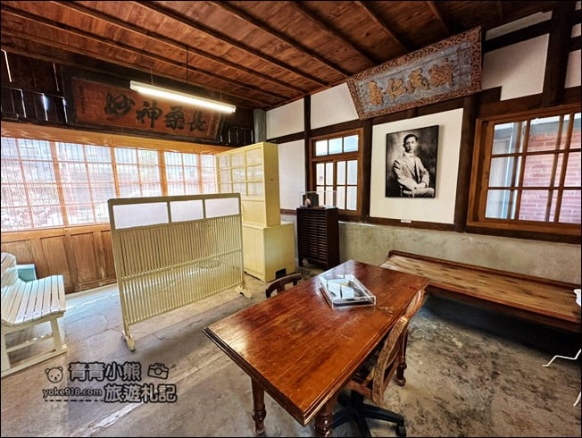 嘉義景點》新港培桂堂星巴克.隱藏老診所內的玻璃屋星巴克,好特別 @青青小熊*旅遊札記 嘉義景點》新港培桂堂星巴克.隱藏老診所內的玻璃屋星巴克,好特別 @青青小熊*旅遊札記
