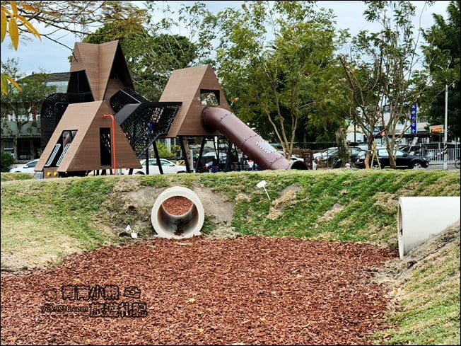 高雄景點》香蕉特色旗山公園~可愛大香蕉,讓小朋友放電的好地方 @青青小熊*旅遊札記 高雄景點》香蕉特色旗山公園~可愛大香蕉,讓小朋友放電的好地方 @青青小熊*旅遊札記