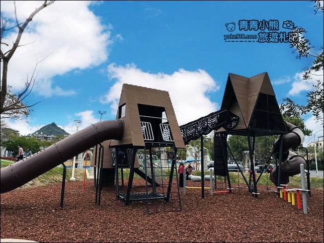高雄景點》香蕉特色旗山公園~可愛大香蕉,讓小朋友放電的好地方 @青青小熊*旅遊札記 高雄景點》香蕉特色旗山公園~可愛大香蕉,讓小朋友放電的好地方 @青青小熊*旅遊札記