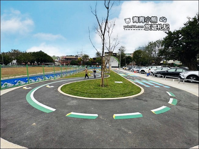 高雄景點》香蕉特色旗山公園~可愛大香蕉，讓小朋友放電的好地方 @青青小熊＊旅遊札記