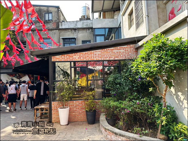 桃園景點》忠貞新村文化園區,充滿異域風情~來文創園區走走 @青青小熊*旅遊札記 桃園景點》忠貞新村文化園區,充滿異域風情~來文創園區走走 @青青小熊*旅遊札記