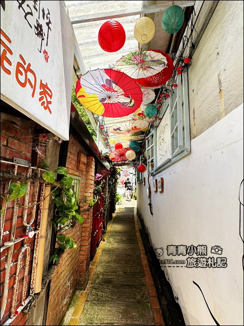 苗栗景點》南庄情人巷.桂花巷.百年老郵局~山城裡好吃好拍,來找黑熊拍拍照 @青青小熊*旅遊札記 苗栗景點》南庄情人巷.桂花巷.百年老郵局~山城裡好吃好拍,來找黑熊拍拍照 @青青小熊*旅遊札記