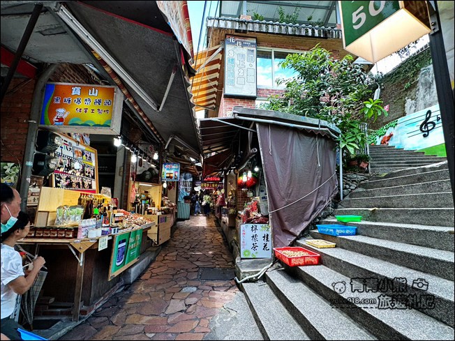 苗栗景點》南庄情人巷.桂花巷.百年老郵局~山城裡好吃好拍,來找黑熊拍拍照 @青青小熊*旅遊札記 苗栗景點》南庄情人巷.桂花巷.百年老郵局~山城裡好吃好拍,來找黑熊拍拍照 @青青小熊*旅遊札記