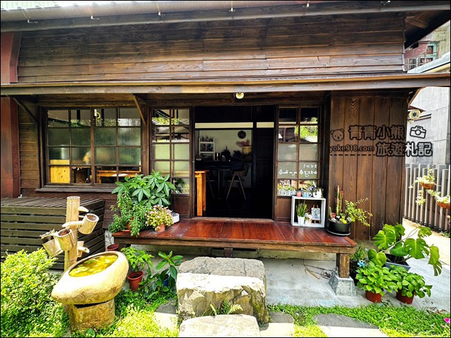 苗栗景點》東村宿舍群．濃濃日本味隱藏版景點，逛完老街來喝下午茶 @青青小熊＊旅遊札記