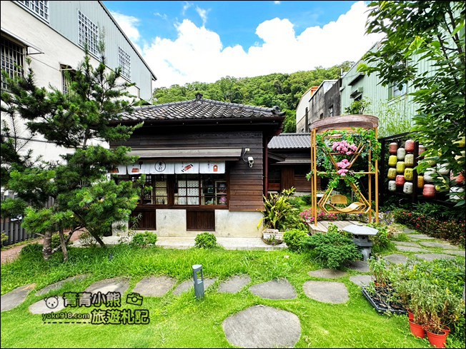 苗栗景點》東村宿舍群．濃濃日本味隱藏版景點，逛完老街來喝下午茶 @青青小熊＊旅遊札記