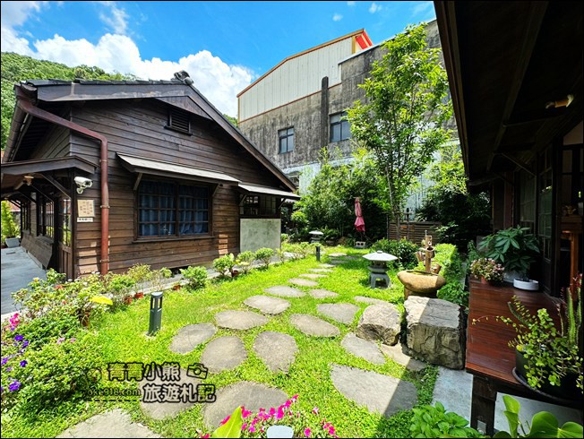 苗栗景點》東村宿舍群．濃濃日本味隱藏版景點，逛完老街來喝下午茶 @青青小熊＊旅遊札記