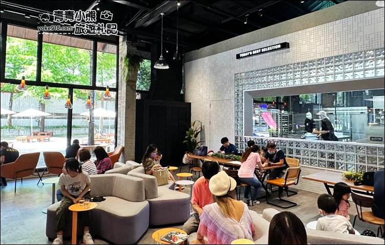 南投新景點》埔里Feeling18 LAB-烘焙研究所，在玻璃屋內的甜點實驗室喝下午茶 @青青小熊＊旅遊札記