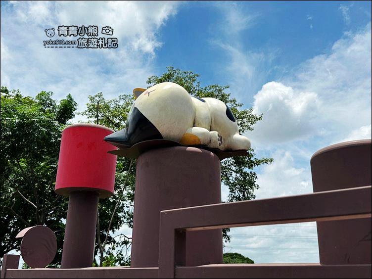 彰化景點》東螺溪鐵橋站貓咪火車．療癒系萌貓出沒，佔領了候車座位跟火車也太可愛 @青青小熊＊旅遊札記