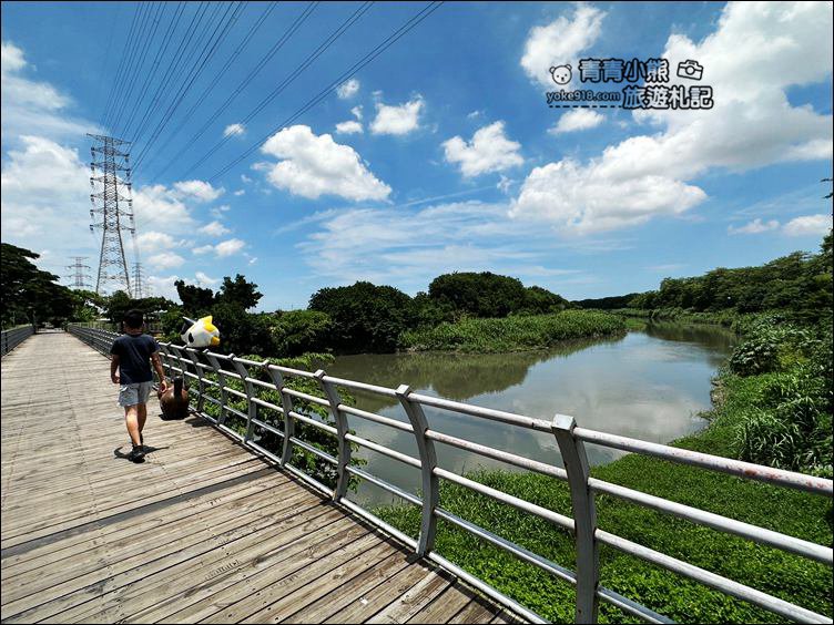 彰化景點》東螺溪鐵橋站貓咪火車．療癒系萌貓出沒，佔領了候車座位跟火車也太可愛 @青青小熊＊旅遊札記