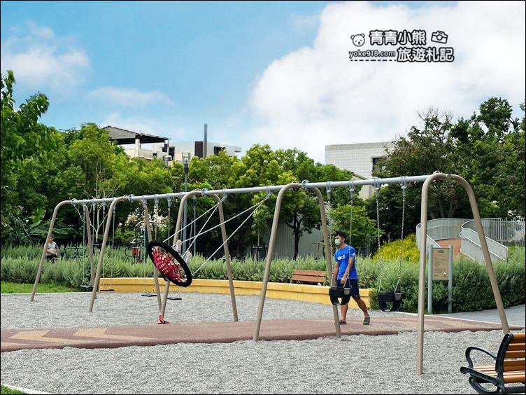 彰化新景點》兔馬鹿公園~大沙池.三層樓的刺激溜滑梯.還有極速滑索好熱門 @青青小熊*旅遊札記 彰化新景點》兔馬鹿公園~大沙池.三層樓的刺激溜滑梯.還有極速滑索好熱門 @青青小熊*旅遊札記