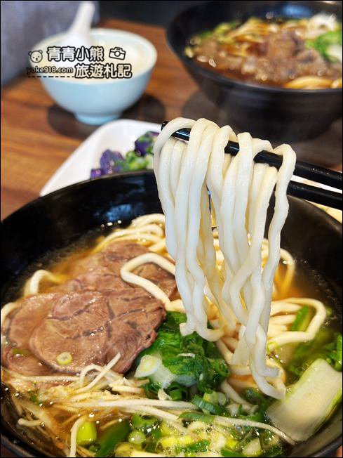 桃園美食》呷霸牛肉麵-南平店．古早味豆漿豆花吃到飽~還有可樂，咖啡都免費喝 @青青小熊＊旅遊札記