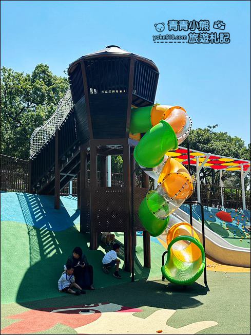 桃園新景點》平鎮穀倉公園.穀倉造型的繽紛遊戲場 @青青小熊*旅遊札記