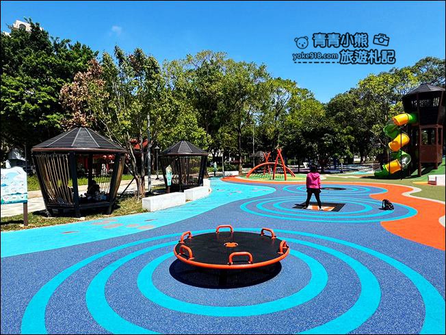 桃園新景點》平鎮穀倉公園.穀倉造型的繽紛遊戲場 @青青小熊*旅遊札記 桃園新景點》平鎮穀倉公園.穀倉造型的繽紛遊戲場 @青青小熊*旅遊札記