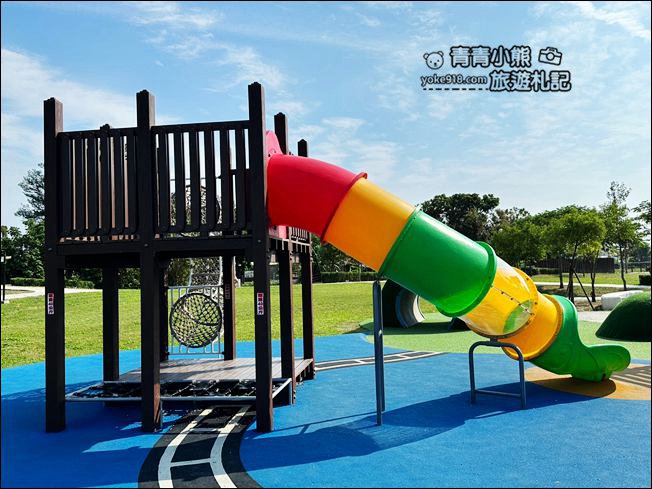彰化新景點》溪湖中央公園~迷你五分車站,還有三層樓巨大葡萄藤堡溜滑梯 @青青小熊*旅遊札記 彰化新景點》溪湖中央公園~迷你五分車站,還有三層樓巨大葡萄藤堡溜滑梯 @青青小熊*旅遊札記